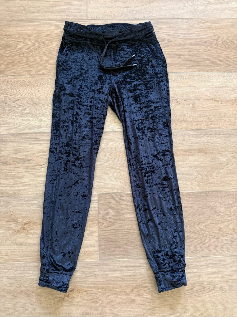 Lululemon Ready to Crush Velvet Joggers Size 4 Black High Rise